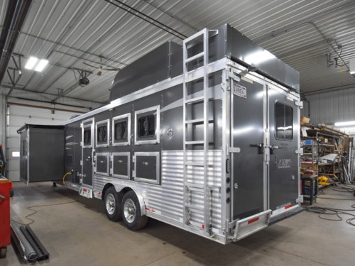 2018 Lakota Charger 8415 w/Slide Living Quarters Horse Trailer Preview Photo 13