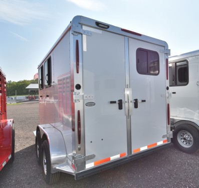 Mustang 2 Horse Slant Trailer Preview Photo 4
