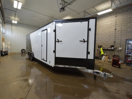 7.5'x29' (24'+5' V) Snowmobile/UTV Enclosed Trailer Photo