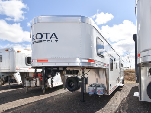 2026 Lakota Colt 8311 Sofa 3 Horse Living Quarters Horse Trailer Preview Photo 10