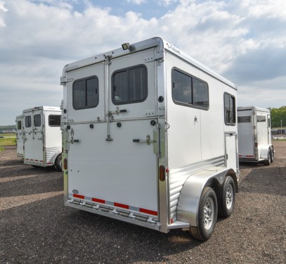 Julite Straight Load w/Walk Thru Horse Trailer Preview Photo 2