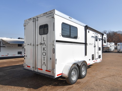 Colt 27 Slant Living Quarter Horse Trailer Preview Photo 4