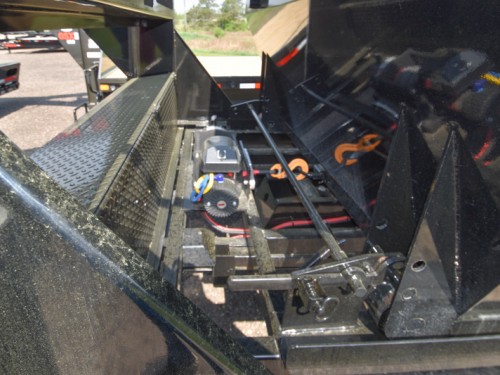 ROX 83"x14' w/4' Bin Gooseneck Roll-Off Trailer Preview Photo 3