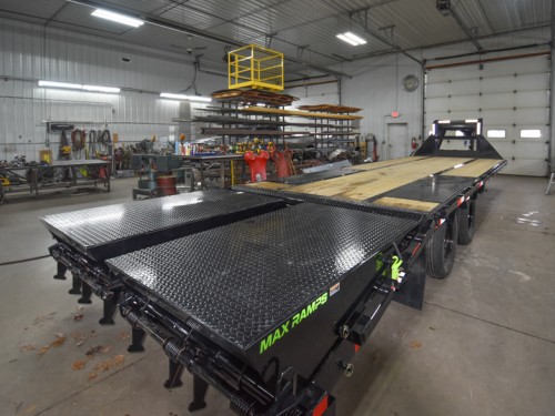 102"x23+5' Dove 24K Gooseneck Equipment Trailer Preview Photo 4