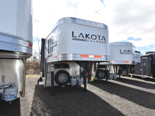 Charger 8313.5 Horse Trailer w/Living Quarters Preview Photo 12