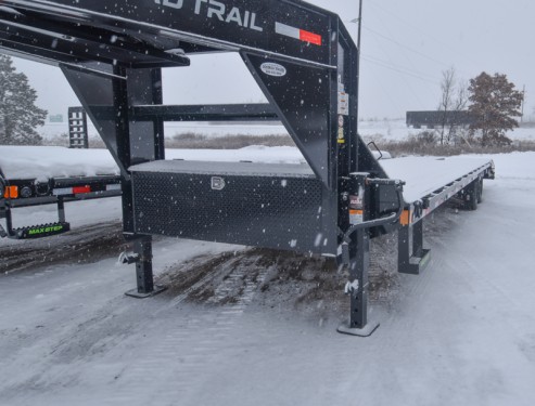 102"x25+5' Dove 16k Low Pro Gooseneck Equipment Trailer Preview Photo 4