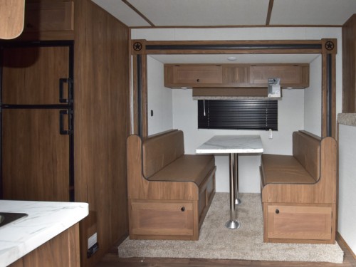 Ranger 7411.S 4 Horse Trailer w/Living Quarters Preview Photo 9