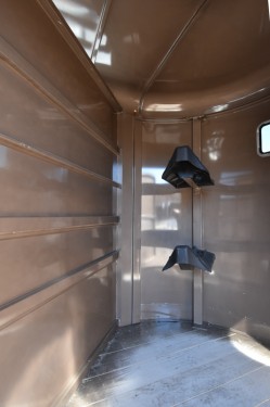 500 ES 2 Horse Slant Combo Trailer Preview Photo 5