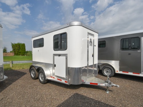 Julite Straight Load w/Walk Thru Horse Trailer Photo