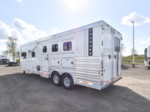 Lakota Charger 8313.5 Horse Trailer w/Living Quarters Preview Photo 4