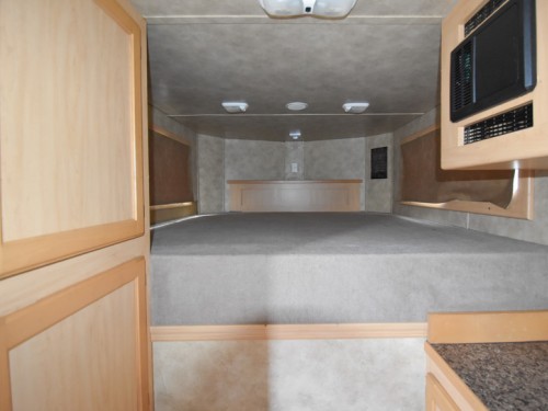 2011 Shadow 3 Horse Slant Living Quarters Preview Photo 6