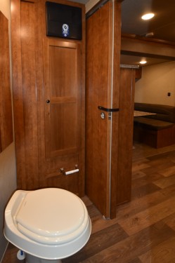 SMC Patriot 8313 SSR Living Quarters Horse Trailers Preview Photo 7
