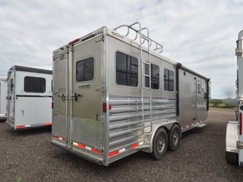 Exiss 7311 Living Quarters Horse Trailer Preview Photo 2
