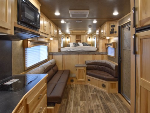 Lakota Charger 8313.5 Horse Trailer w/Living Quarters Photo