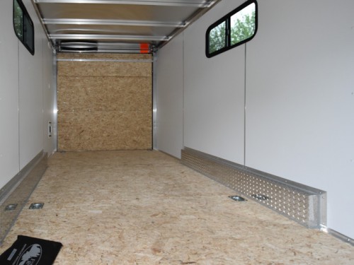 7.5'x18' Enclosed Cargo Trailer Preview Photo 5