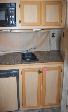 2011 Shadow 3 Horse Slant Living Quarters Preview Photo 12