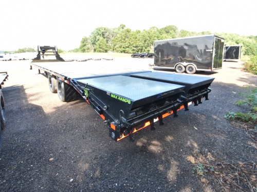 GP 102"x31+5' Dove 25.9k Low-Pro Gooseneck Trailer w/Hydraulic Jacks Preview Photo 4