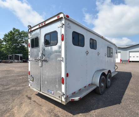 2002 Horton 2 Horse Overnighter Trailer Preview Photo 4