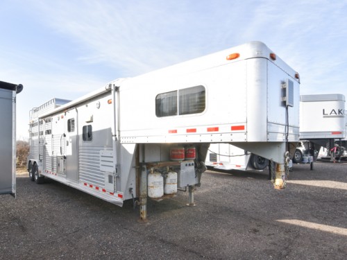 2002 C&C 2 HORSE STRAIGHT LOAD W/LIVING QUARTERS Preview Photo 1