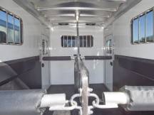 Julite Straight Load 2 Horse w/Dressing Room Photo Thumbnail 7