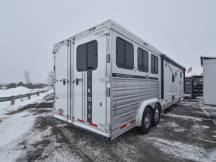 Charger 8315SRB Living Quarter Horse Trailer Photo Thumbnail 17