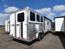 Charger 8315SRB Living Quarter Horse Trailer Photo Thumbnail 18