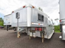 C&C 2 HORSE STRAIGHT LOAD W/LIVING QUARTERS Photo Thumbnail 2