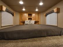 Colt CO27 2 Horse Slant Living Quarters Horse Trailer Photo Thumbnail 5