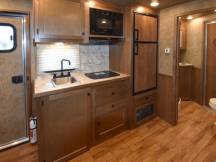 Legacy 8413SR Living Quarters Horse Trailer Photo Thumbnail 6