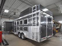 2018 Lakota Charger 8415 w/Slide Living Quarters Horse Trailer Photo Thumbnail 13