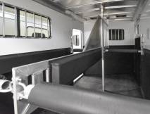 Ju-Lite 2 Horse Warm Blood Bumper Pull Horse Trailer Photo Thumbnail 9