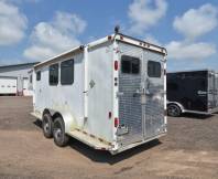 2002 Horton 2 Horse Overnighter Trailer Photo Thumbnail 3