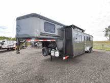 Ranger 7411.S 4 Horse Trailer w/Living Quarters Photo Thumbnail 15