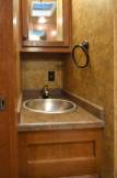 Exiss 7308 3 Horse Slant Living Quarters Horse Trailer Photo Thumbnail 9