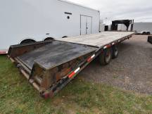 Titan 102x25 Gooseneck 14K Flat Bed Trailer Photo Thumbnail 3