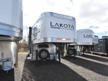 Charger 8313.5 Horse Trailer w/Living Quarters Photo Thumbnail 12