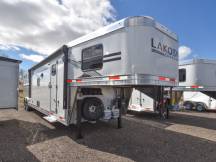 Charger 8315SRB Living Quarter Horse Trailer Photo Thumbnail 15