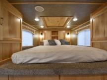 Lakota Charger 8313.5 Horse Trailer w/Living Quarters Photo Thumbnail 7
