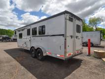 Silverado 7308 Living Quarter Horse Trailer Photo Thumbnail 10